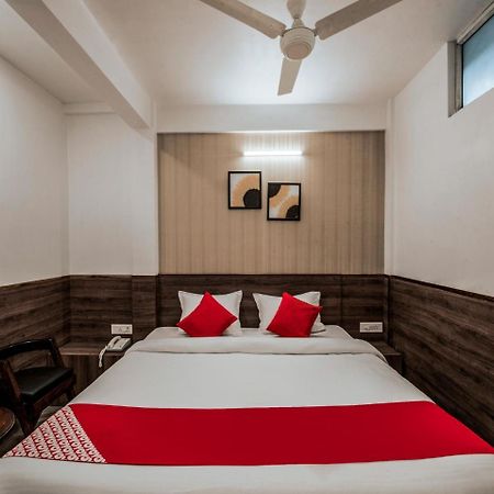Hotel Indiana Shillong Dış mekan fotoğraf