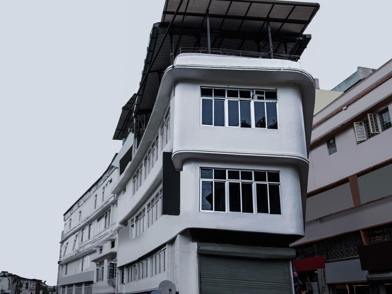 Hotel Indiana Shillong Dış mekan fotoğraf