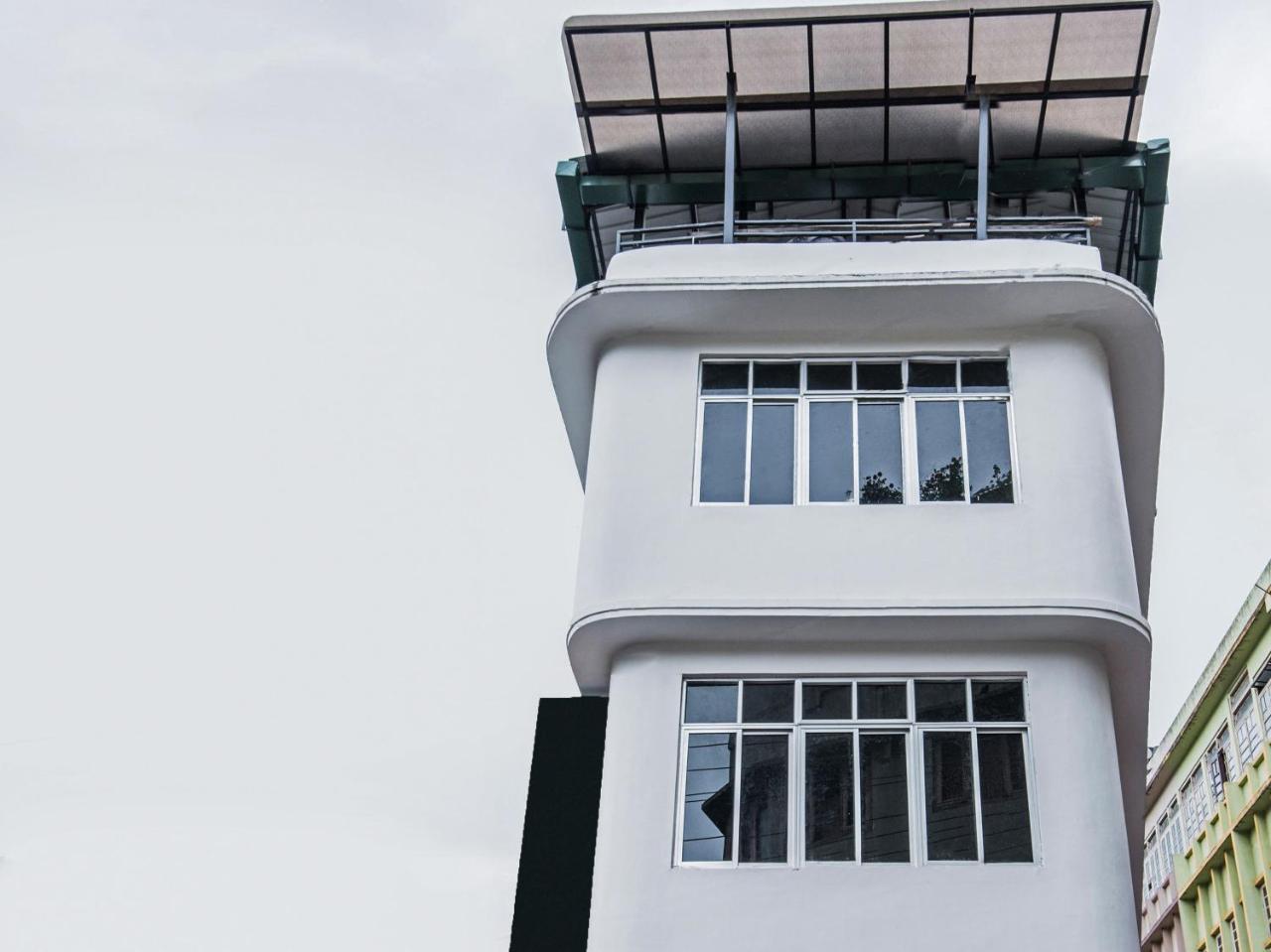 Hotel Indiana Shillong Dış mekan fotoğraf