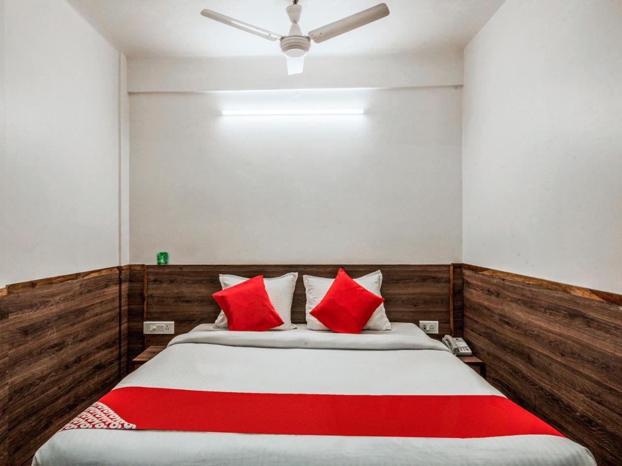 Hotel Indiana Shillong Dış mekan fotoğraf